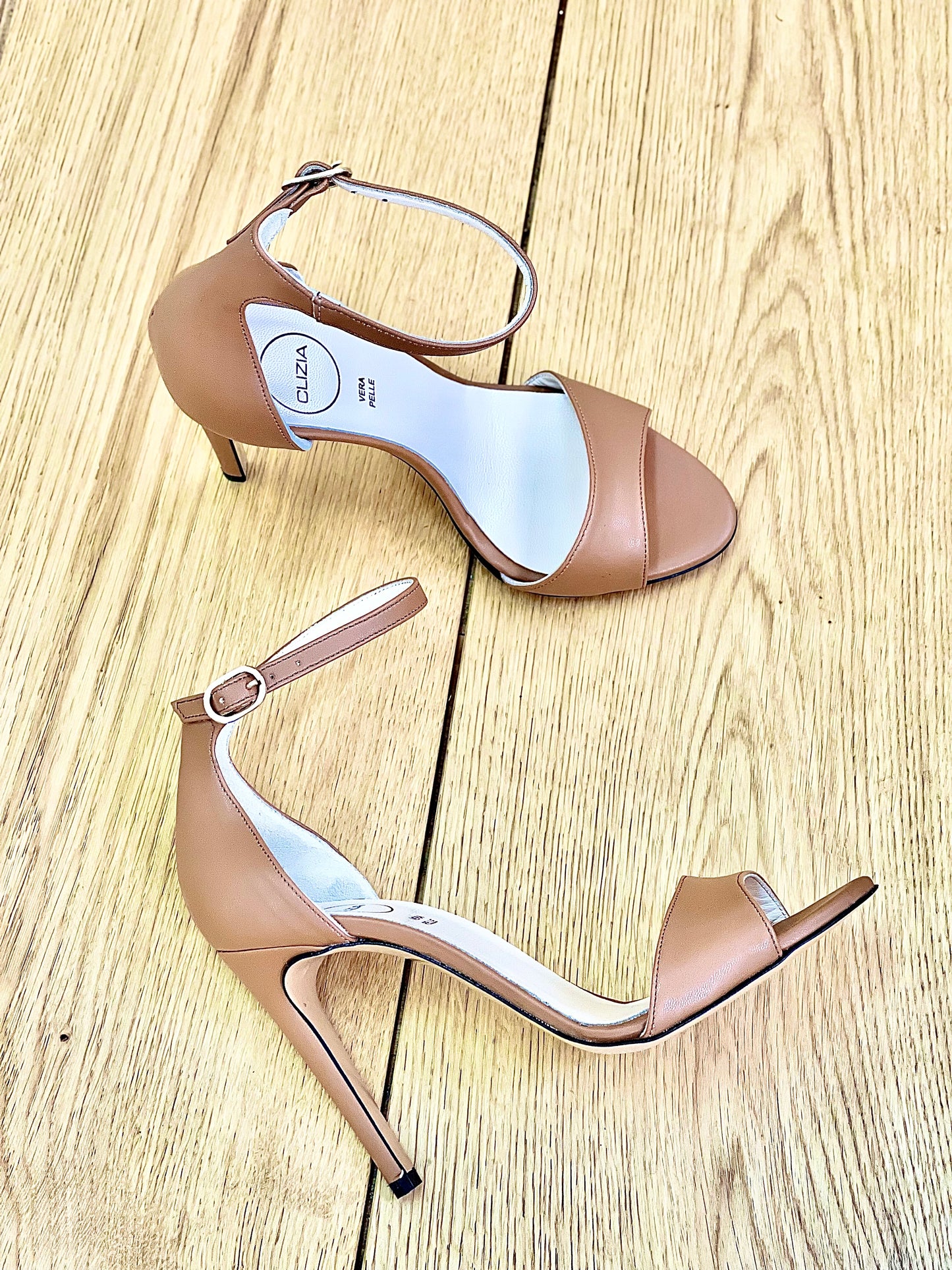 DANA PIELE