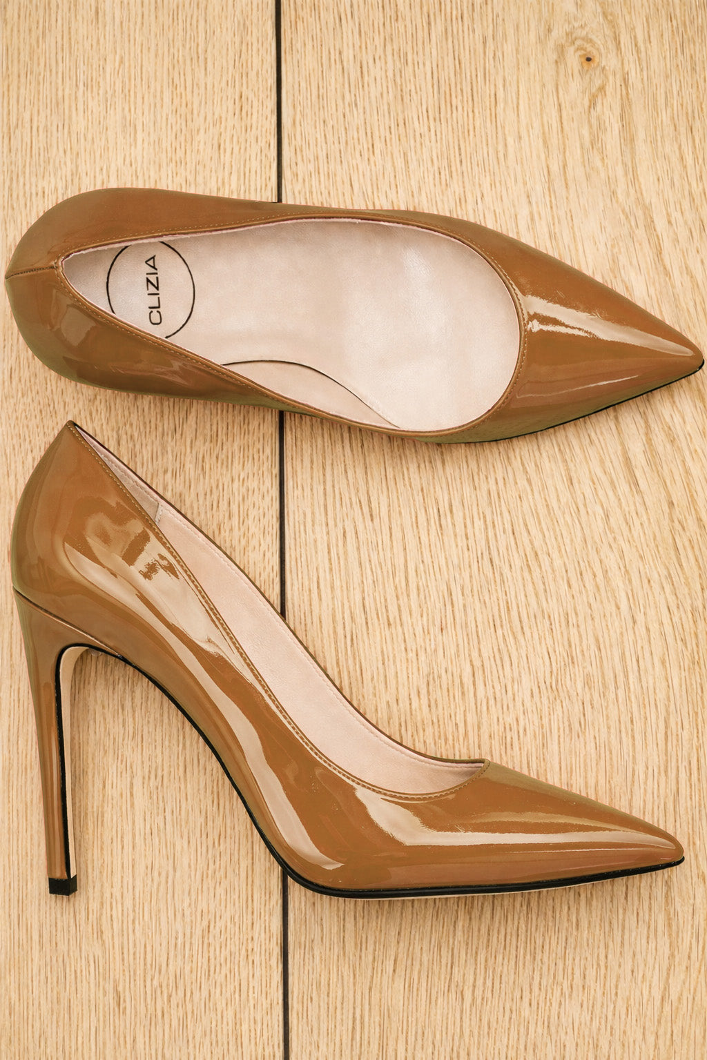NOE LAK V FARBE CAMEL