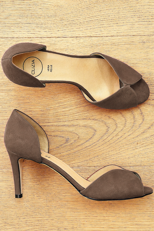 WANDA Z JELENICE, FARBA TAUPE