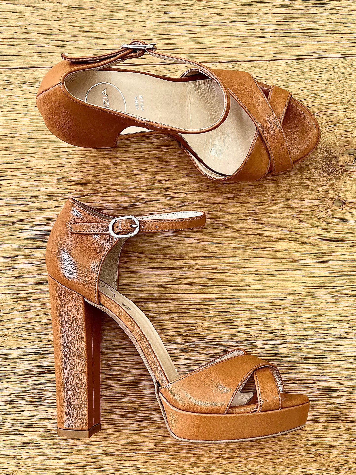 BRAIS LEATHER