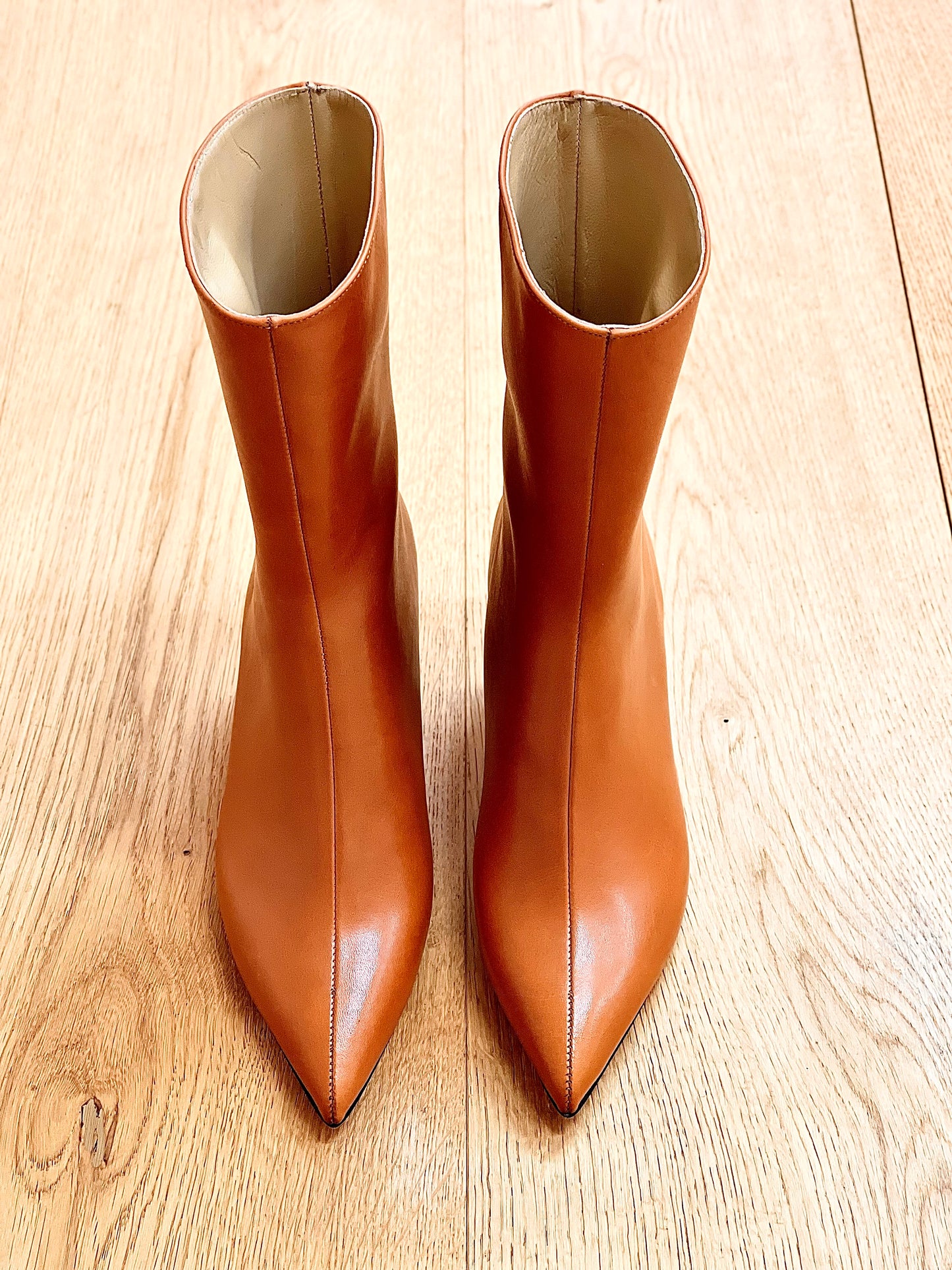 MERLIN LEATHER