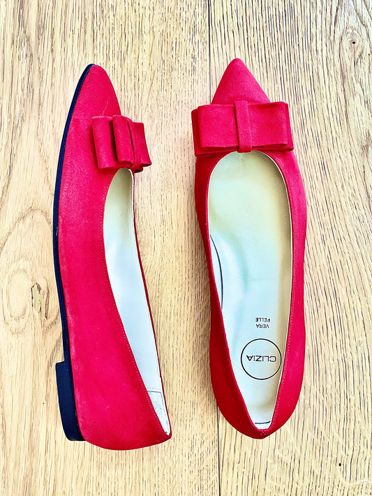 ČERVENÁ SUEDE MINCA