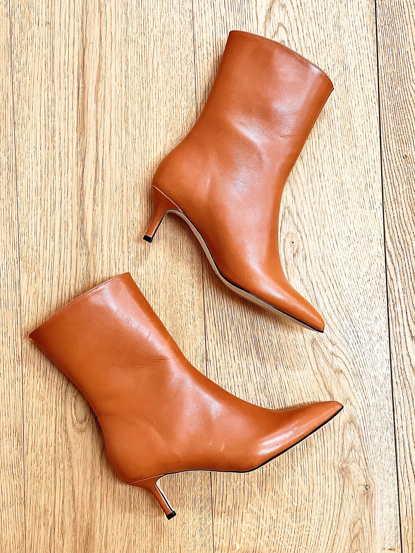 MERLIN LEATHER