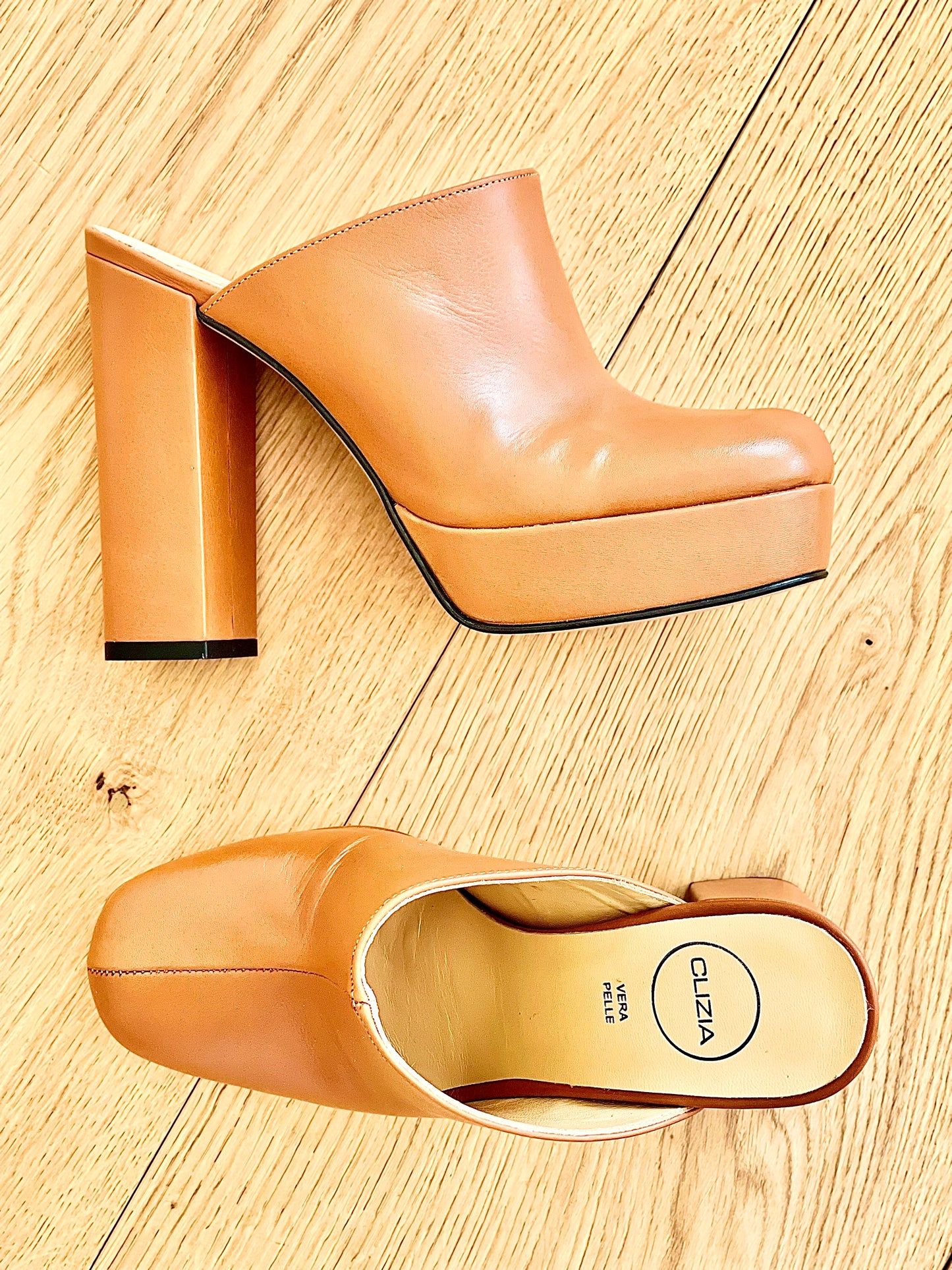 ELVIRA LEATHER