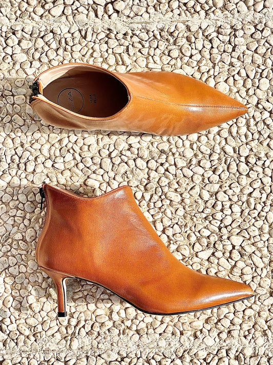 GHITA LEATHER