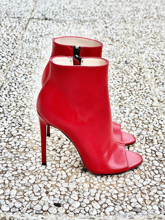 PARIS RED