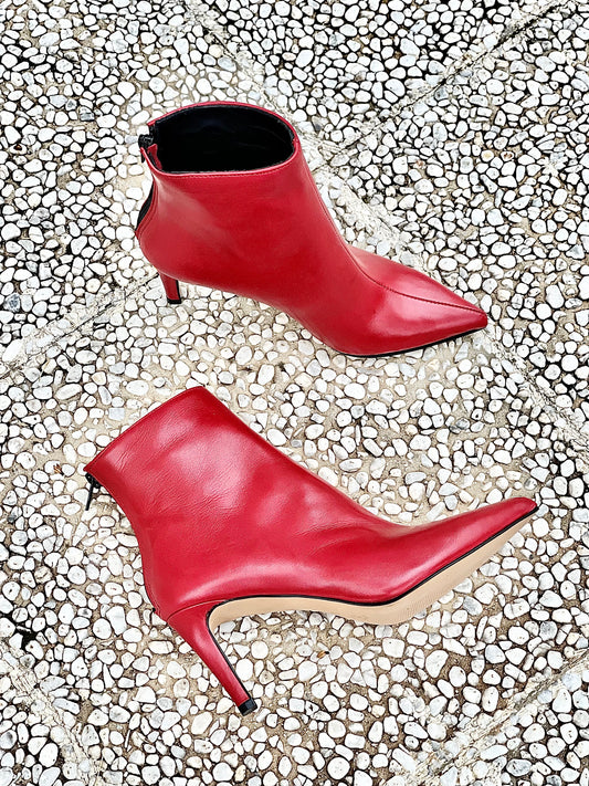IRIS RED