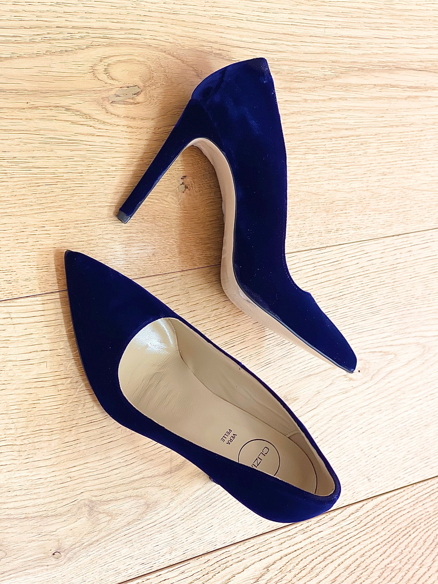 NOE BLUE VELVET