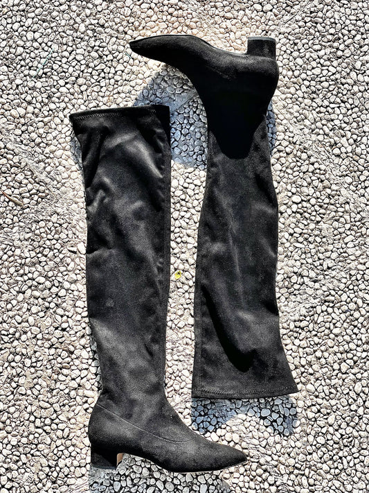 XO BLACK SUEDE