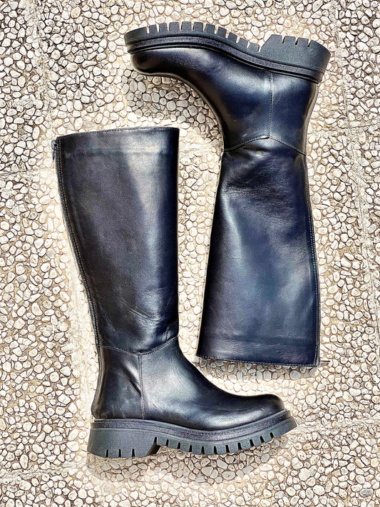 SELVA BLACK