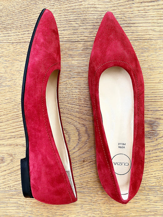 UMA RED SUEDE