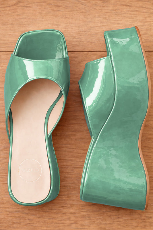 YUNA LACK I AKVAMARIN