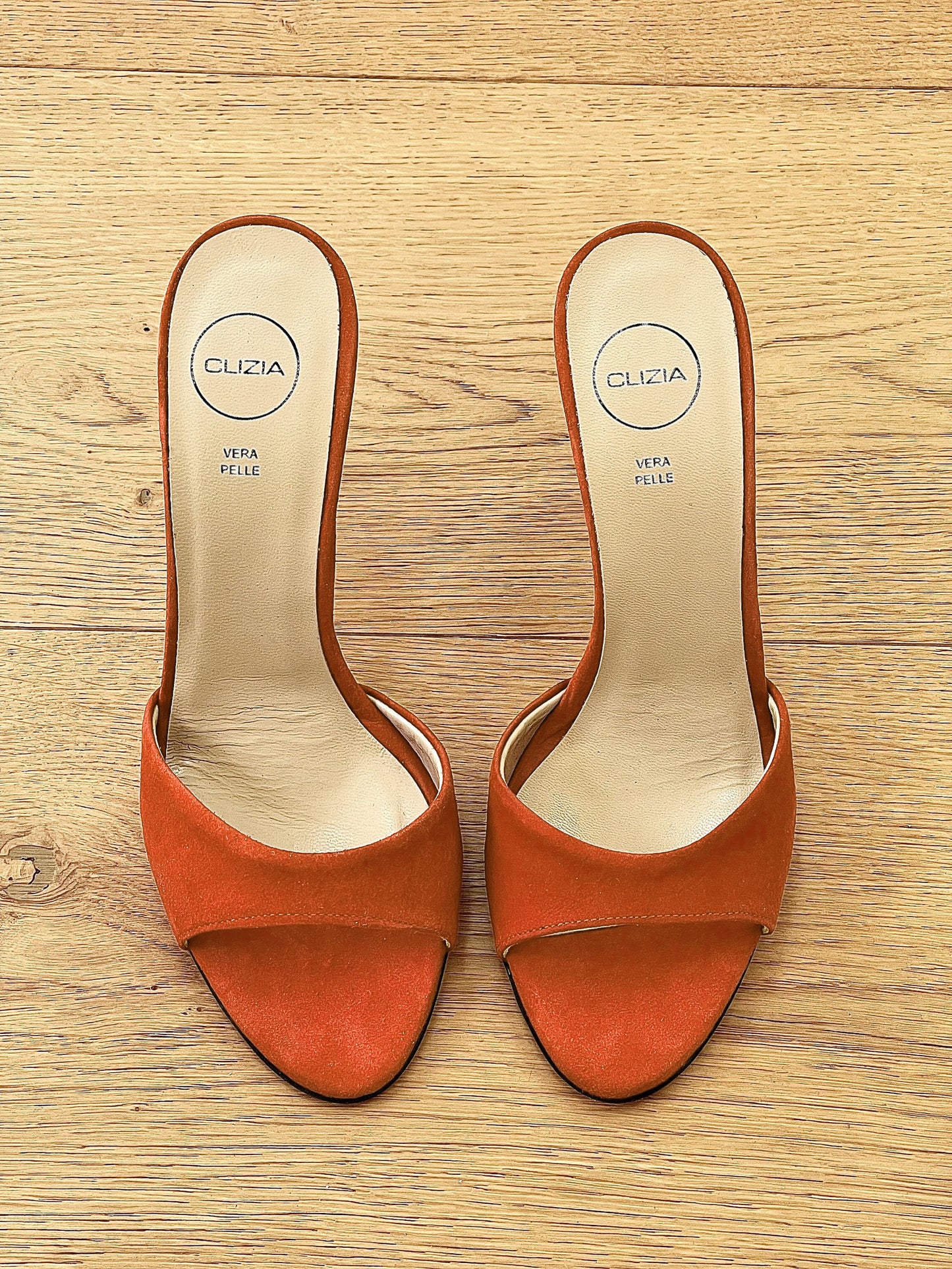 INES ORANGE CAMOSCIO