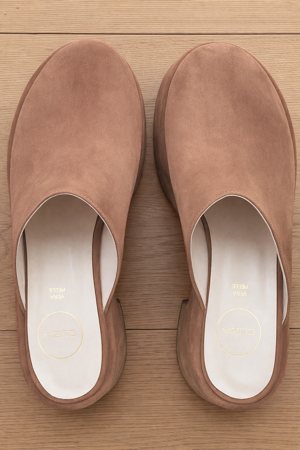 裸色麂皮包