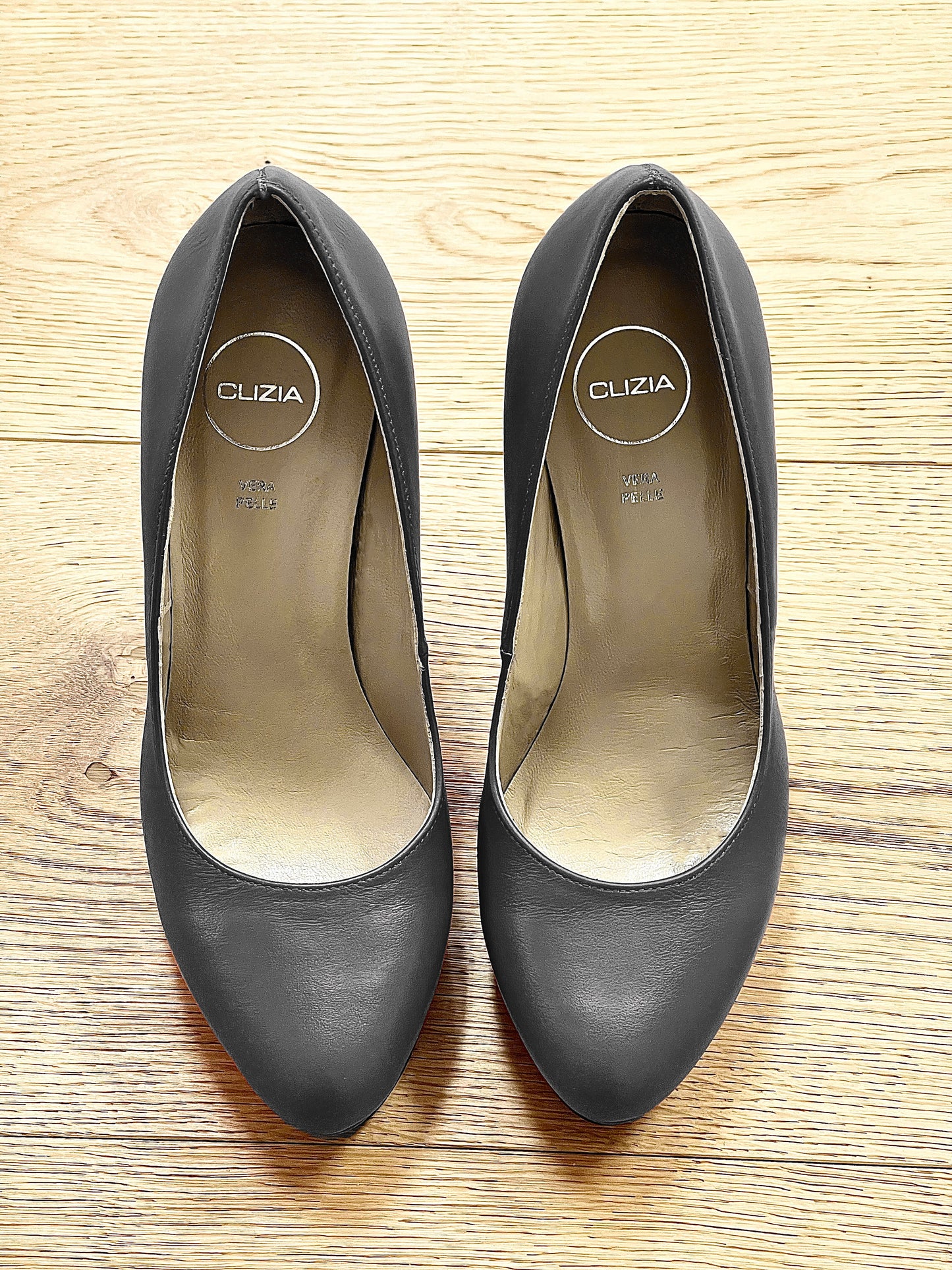 EVEN 皮革 灰色