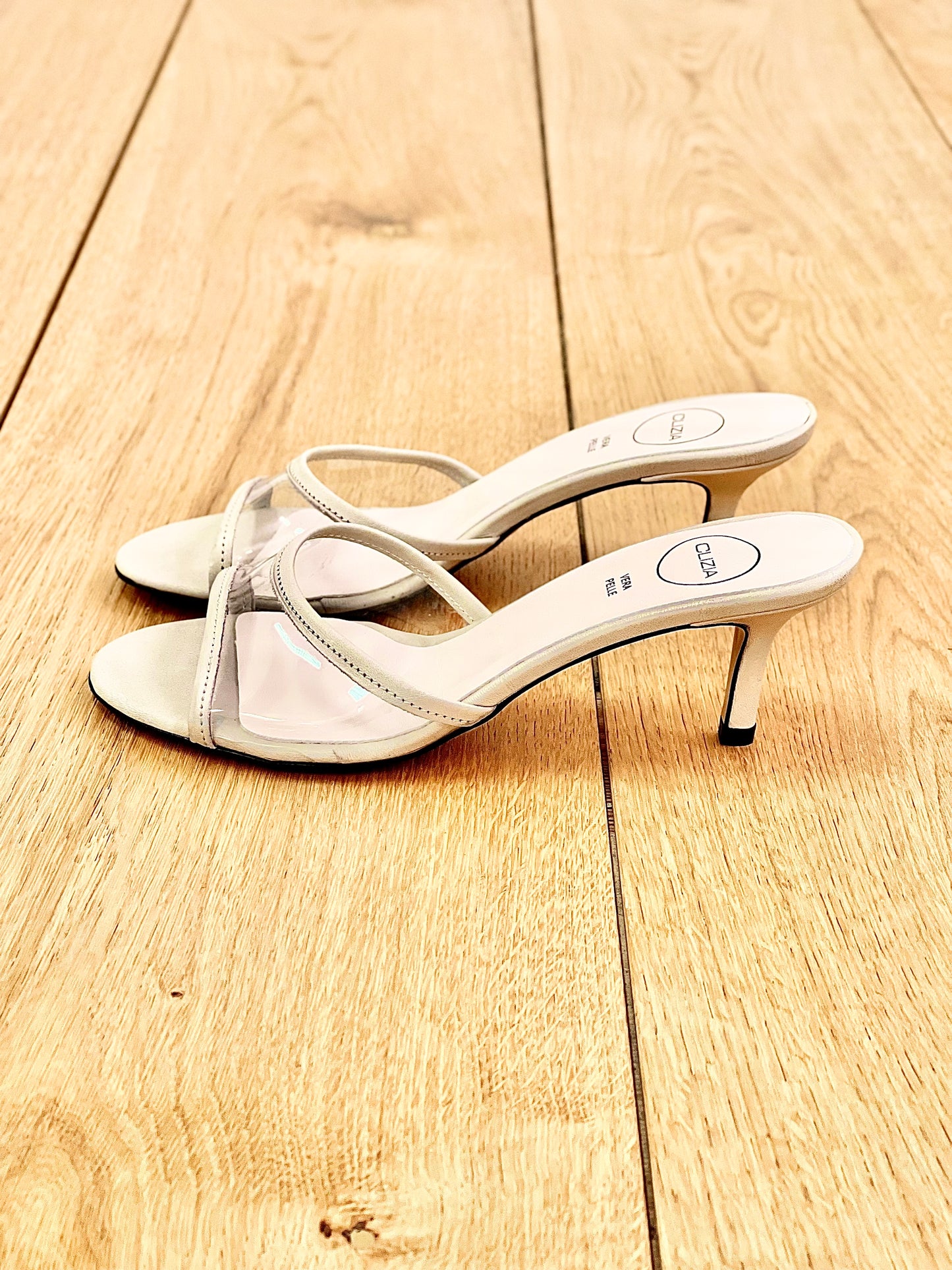 MEGAN BEIGE