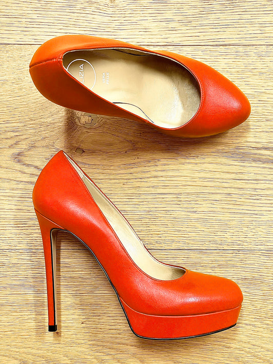 EVEN ORANGE LEATHER