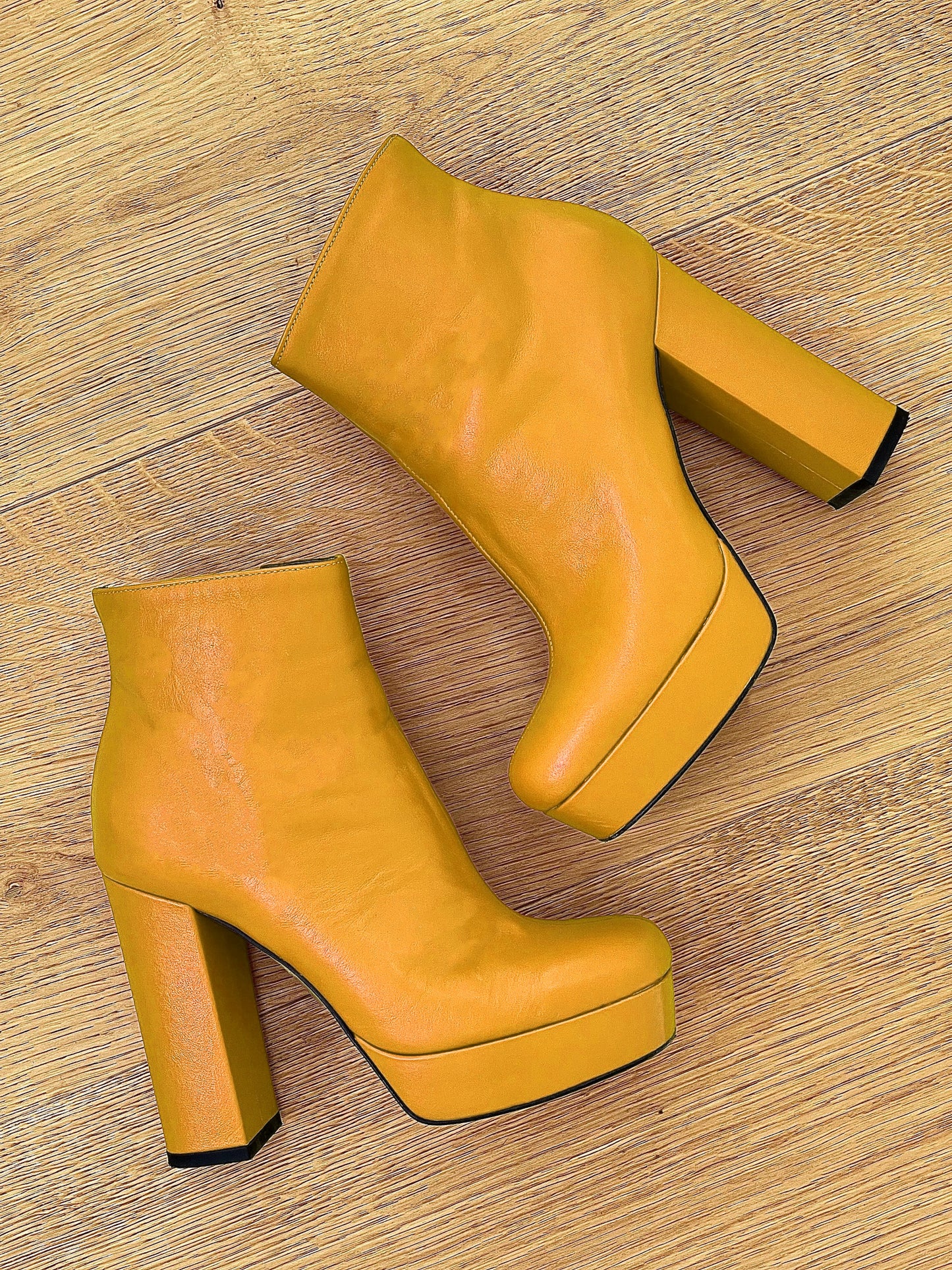 DETROIT PELLE GIALLO