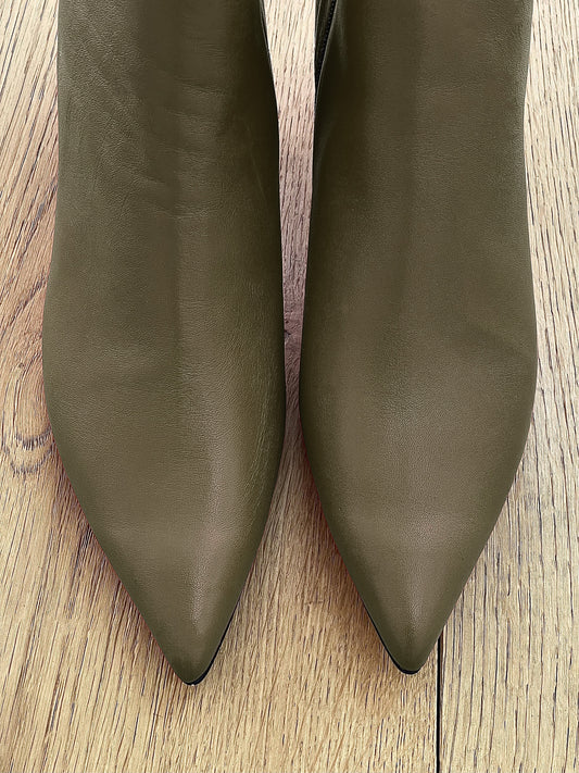 NICK PELLE KAKI