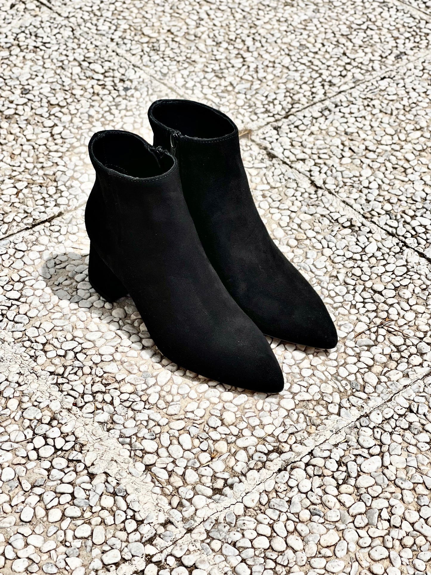 RIO SUEDE BLACK