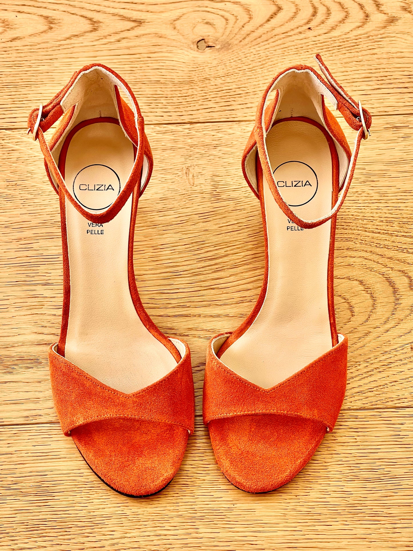 ORANGE SUEDE SHYLA